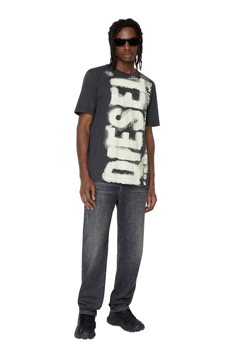 T-JUST-E16 Man: T-shirt with bleeding logo print | Diesel A064830ASUB